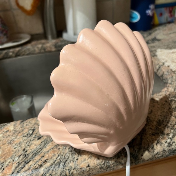 Pink Shell Lamp - Picture 4 of 10